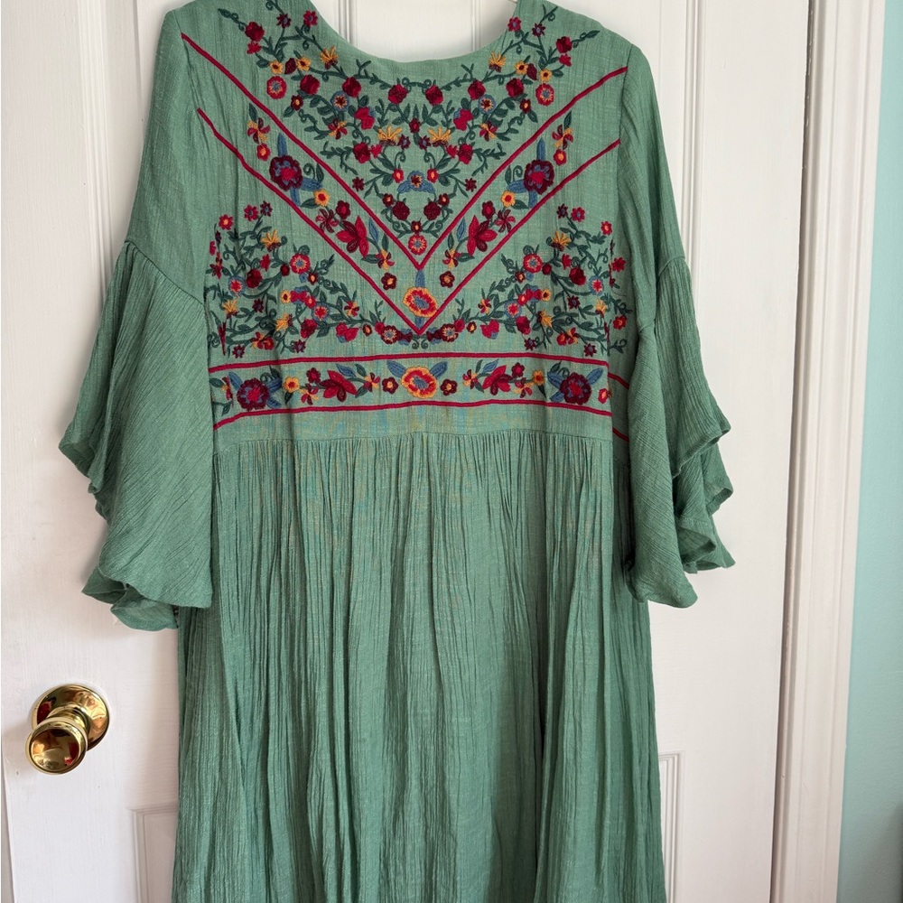 Umgee Green Midi Dress with Floral Embroidery